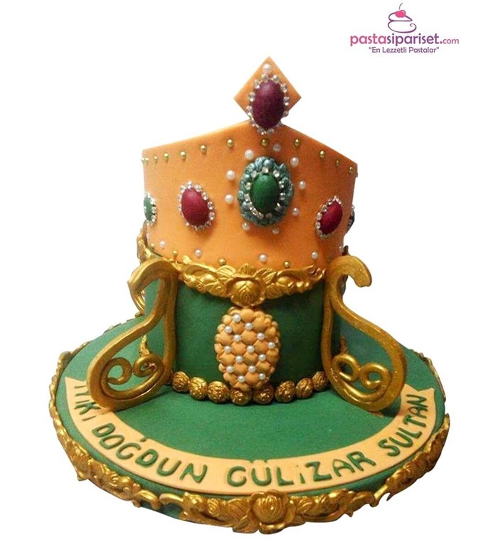 valide doğum günü pastası, taçlı kraliyet pastası