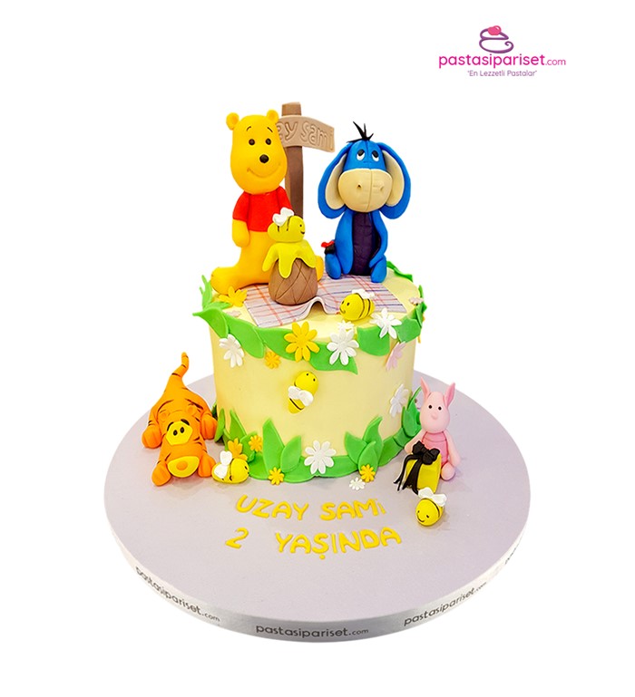 winnie the pooh, 1 yaş günü pastası, çizgi film pastası